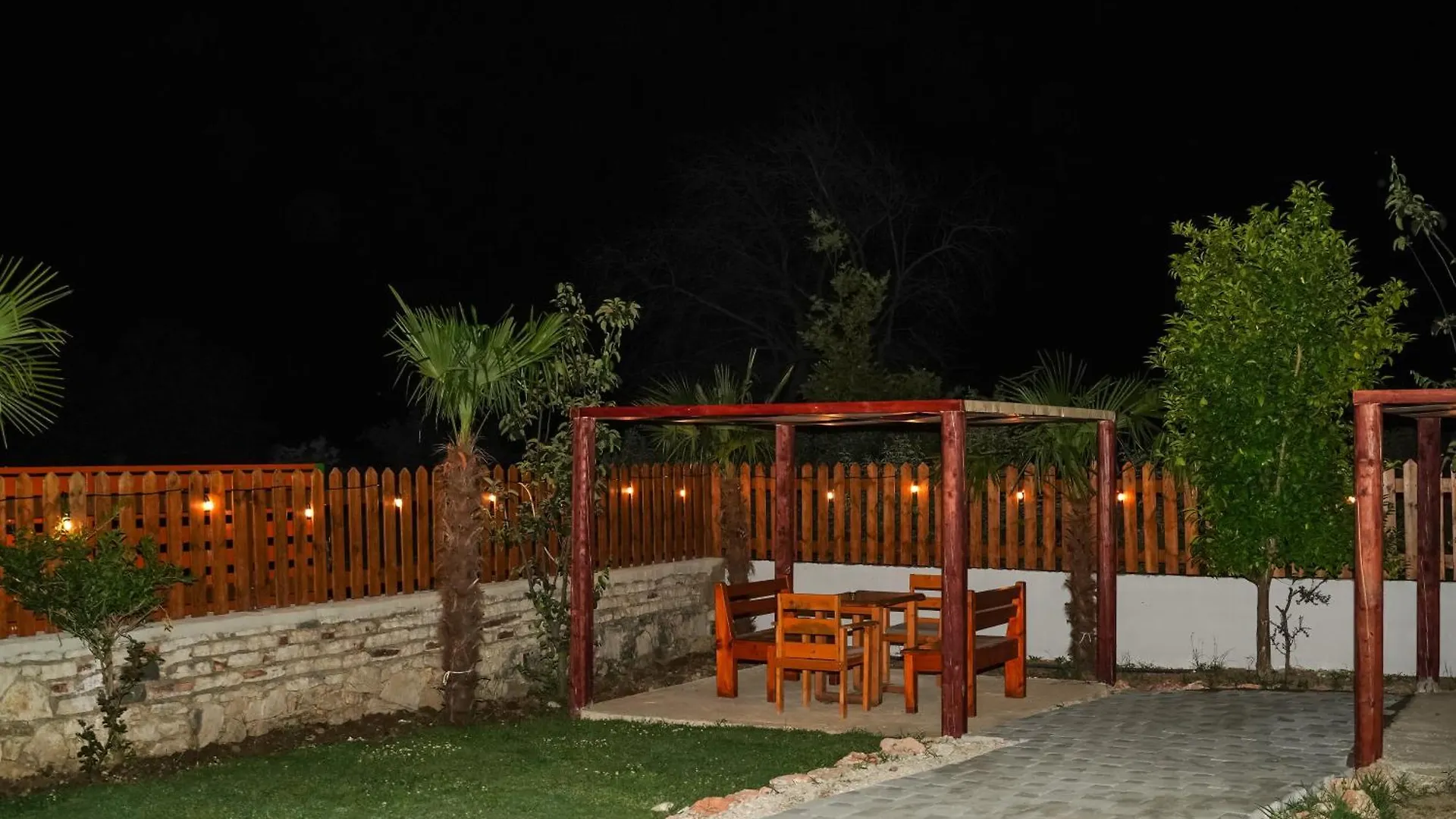 Deve Mar Hotel Borsh 3*,  Albania